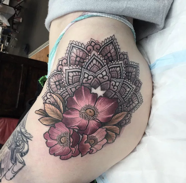 hip tattoo