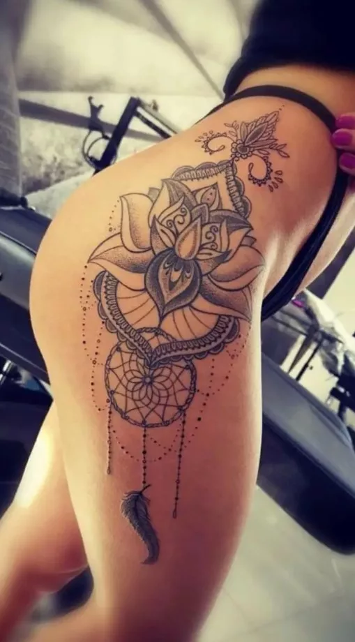 hip tattoo