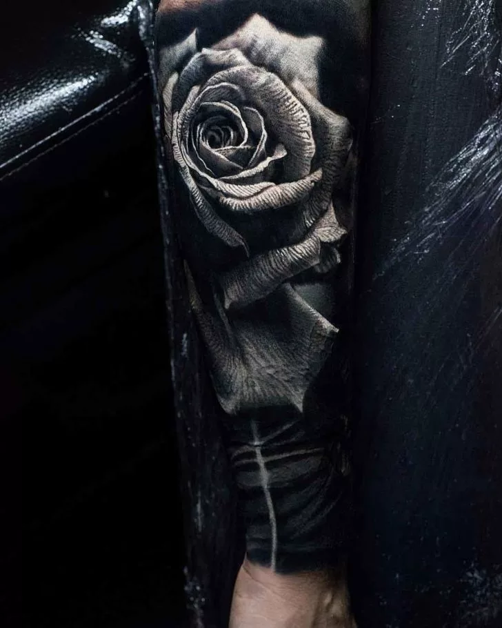 rose tattoo