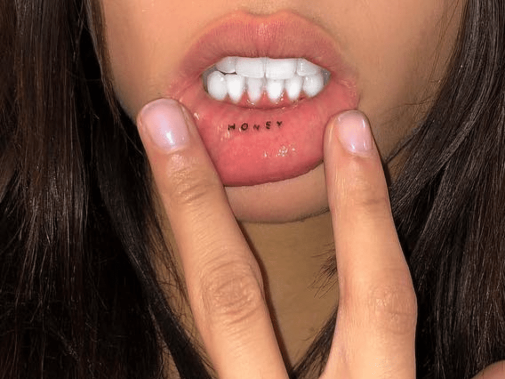 lip-blush-vs-lip-tattoo.jpg